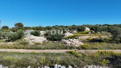 Građevinsko zemljište, Krk - pogled na more i asfaltirani prilaz - 11