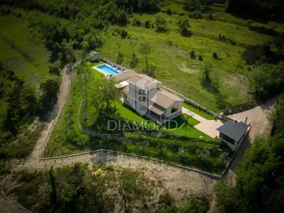 Grožnjan; luksuzna vila na osami - 4