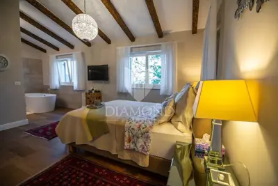 Grožnjan; luksuzna vila na osami - 16