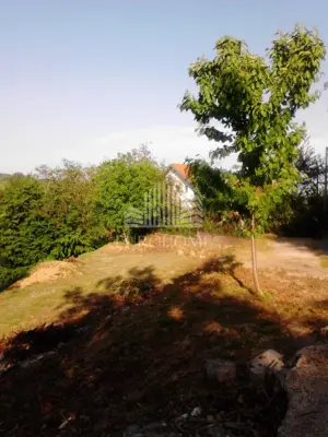 Baugrundstück 1.183 m², Novaki, Blick auf Pionirski grad - 4