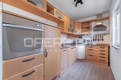 Wohnung zum Kauf in Kaštelir, 140 m² - 5