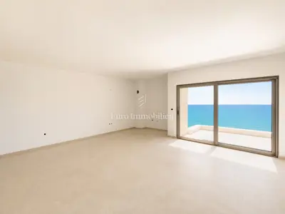 Stan 119,78 m², Mandre - prvi red do mora i krovna terasa - 4