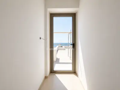 Stan 119,78 m², Mandre - prvi red do mora i krovna terasa - 12