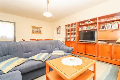 Haus 635 m², Kanfanar - Zentrum, drei Wohneinheiten - 17