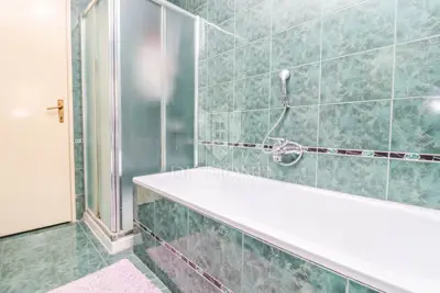 Haus 635 m², Kanfanar - Zentrum, drei Wohneinheiten - 11