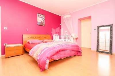 Haus 635 m², Kanfanar - Zentrum, drei Wohneinheiten - 8