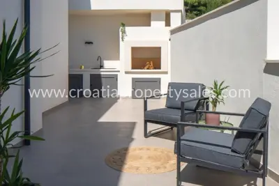 Villa in Omiš, open panoramic view and pool - 4