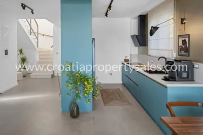 Villa in Omiš, open panoramic view and pool - 11