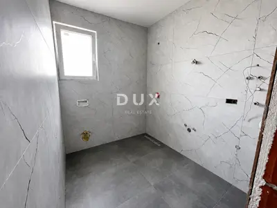 Stan 110,8 m², Tribunj - krovna terasa i pogled na more - 19