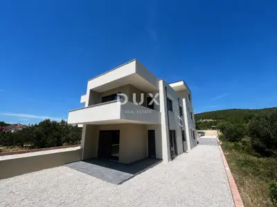 Stan 110,8 m², Tribunj - krovna terasa i pogled na more - 3