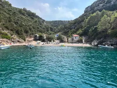 Attractive building land near the beach, island Hvar - 4