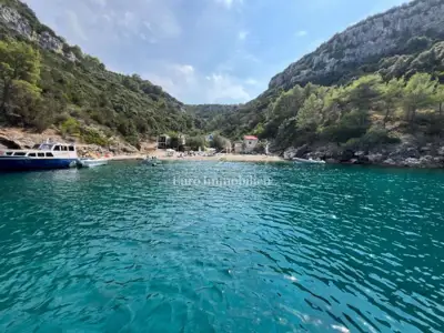 Attractive building land near the beach, island Hvar - 3