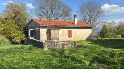 - Labin okolica, kamene kuće sa velikim zemljištem - - 2