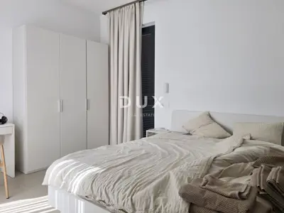 House 157 m², Umag - modern semi-detached house with pool - 12