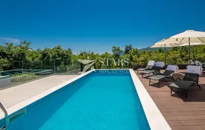 Villa 264 m², Veprinac - Blick auf die Opatija Riviera - 2