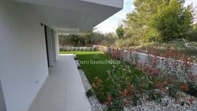 Apartment with private garden in the prestigious zone of Zadar - 15