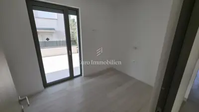 Apartment with private garden in the prestigious zone of Zadar - 10