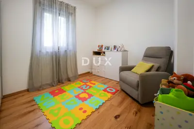 Villa 280 m², Sveti Petar u Šumi - pool and garden area - 22