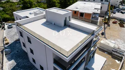 VODICE, SRIMA - Penthouse with elevator, rooftop terrace 109 m², 70 m from the beach - 2