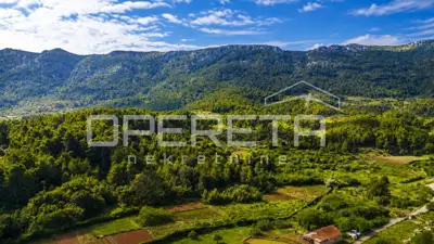 Kamena kuća 100 m², Svirče na Hvaru, mirna lokacija - 5