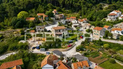 Kamena kuća 100 m², Svirče na Hvaru, mirna lokacija - 4