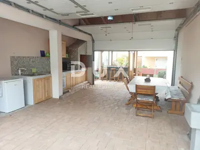 ISTRA, MEDULIN - Ground-floor house with parking and yard 120 m from the beach - 21