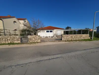 House 264 m², Pirovac - 3 apartments and 300 m from the sea - 3