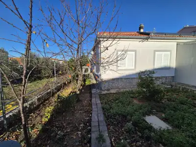 House 264 m², Pirovac - 3 apartments and 300 m from the sea - 7