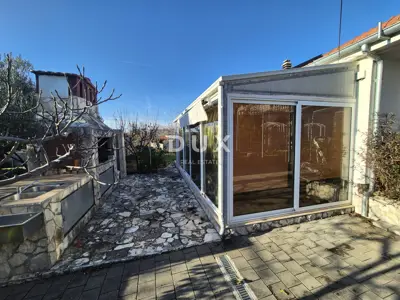 House 264 m², Pirovac - 3 apartments and 300 m from the sea - 5