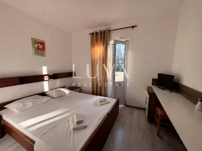 Hotel 750 m², Pag - 24 Zimmer, 100 m vom Meer - 15
