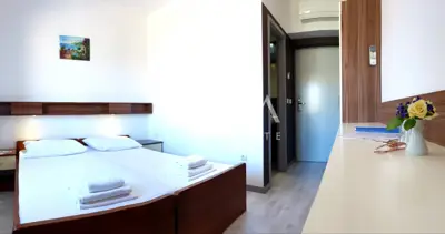 Hotel 750 m², Pag - 24 Zimmer, 100 m vom Meer - 6