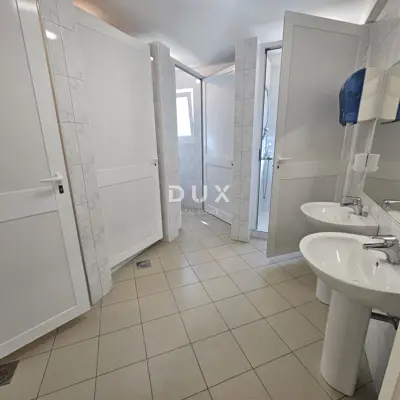Rijeka, Marinići, Gewerberaum, 443 m², Miete - 15