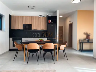 Kuća 196.93 m², Pomer - bazen i krovna terasa s jacuzzijem - 8