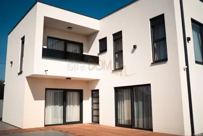 Kuća 196.93 m², Pomer - bazen i krovna terasa s jacuzzijem - 3
