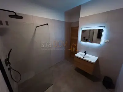 Kuća 196.93 m², Pomer - bazen i krovna terasa s jacuzzijem - 22