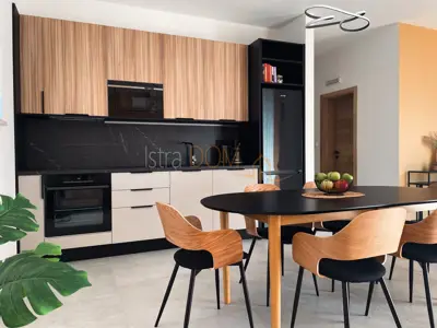 Kuća 196.93 m², Pomer - bazen i krovna terasa s jacuzzijem - 9