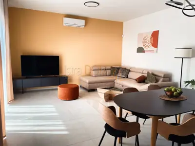 Kuća 196.93 m², Pomer - bazen i krovna terasa s jacuzzijem - 11