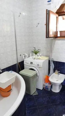 Semi-detached house 250 m², Lovran - sea view - 9