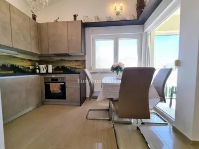 Wohnung 75 m², Tar - 2 Schlafzimmer und Terrasse - 8