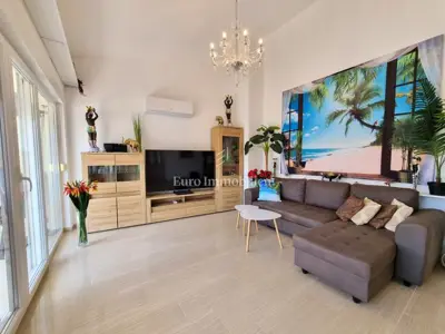 Wohnung 75 m², Tar - 2 Schlafzimmer und Terrasse - 4