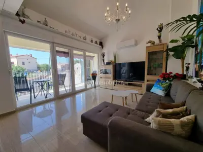 Stan 75 m², Tar - 2 spavaće sobe i terasa