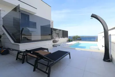 Wohnung zum Kauf in Crikvenica, 129,6 m²