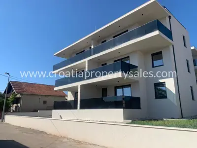 Wohnung, Šibenik, 144 m², 2-Zimmer, 419 000 €