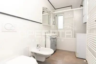 Najam, Stan, Remete, Kameniti stol, 2,5s, 100 m² - 10