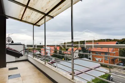 Najam, Stan, Remete, Kameniti stol, 2,5s, 100 m² - 13