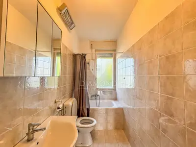 Stan 79 m², Umag - pogled na more i centar - 9