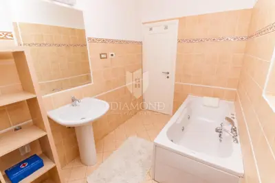 Opatija, okolica, samostojeća kuća s pogledom na more - 16