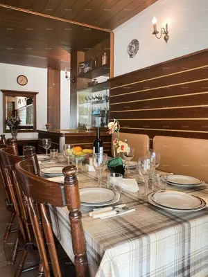Villa in Supetar, 345 m² - 150 m from the beach and six apartments - 20