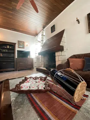 Villa in Supetar, 345 m² - 150 m from the beach and six apartments - 13