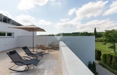 Luxusvilla mit zwei Pools in ruhiger Lage - 12